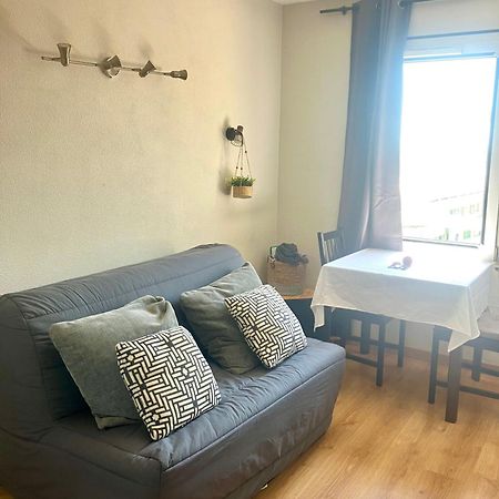 Appartement 2 Pieces En Etage Eleve, Centre-Ville Au Calme, Petite Vue Mer Nice Luaran gambar